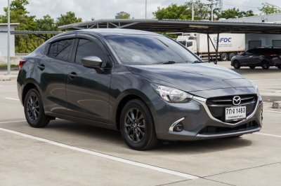 MAZDA 2 1.3 HIGH CONNECT AT ปี 2017 (7กง1483)