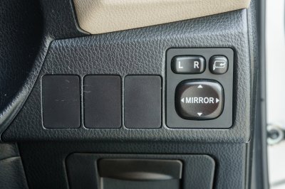 TOYOTA ALTIS 1.6 G ปี2015 (4กศ2974)