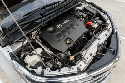 TOYOTA ALTIS 1.6 G ปี2015 (4กศ2974)