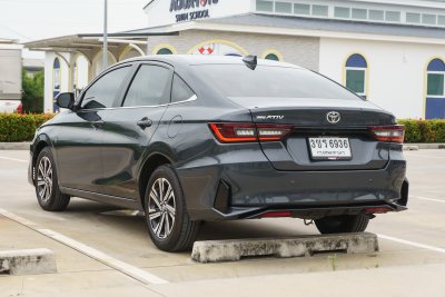 TOYOTA YARIS ATIV 1.2 PREMIUM LUXURY AT ปี 2022 (3ขร6936)