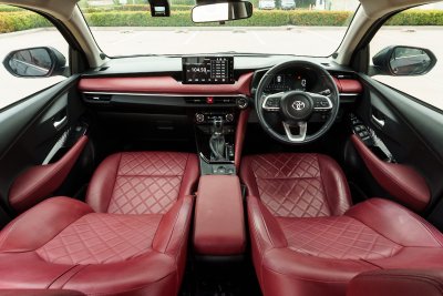 TOYOTA YARIS ATIV 1.2 PREMIUM LUXURY AT ปี 2022 (3ขร6936)