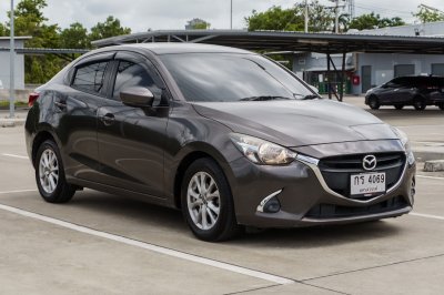 MAZDA 2 1.3 STANDARD AT ปี 2017 (กร4069)