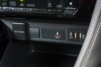 TOYOTA YARIS ATIV 1.2 SMART ปี2023 (4ขฮ3936)