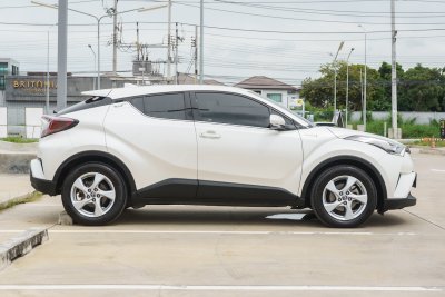 TOYOTA CH-R 1.8 HYBRID HIGH ปี2018 (กฉ1559)