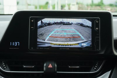 TOYOTA CH-R 1.8 HYBRID HIGH ปี2018 (กฉ1559)