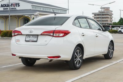 TOYOTA YARIS ATIV 1.2 E AT ปี 2018 (กจ7730)