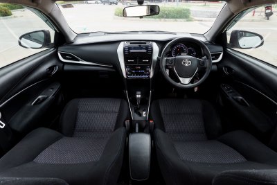 TOYOTA YARIS ATIV 1.2 E AT ปี 2018 (กจ7730)
