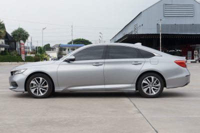 HONDA ACCORD 1.5 EL TURBO AT ปี2019 (9กต417)
