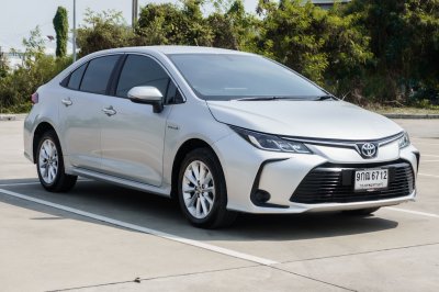 TOYOTA ALTIS 1.8 HV ENTRY AT ปี2019 (9กฒ6712)