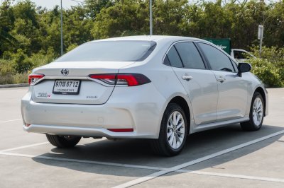 TOYOTA ALTIS 1.8 HV ENTRY AT ปี2019 (9กฒ6712)