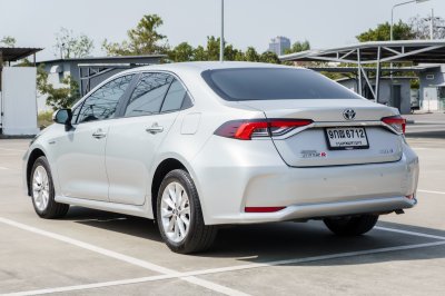 TOYOTA ALTIS 1.8 HV ENTRY AT ปี2019 (9กฒ6712)