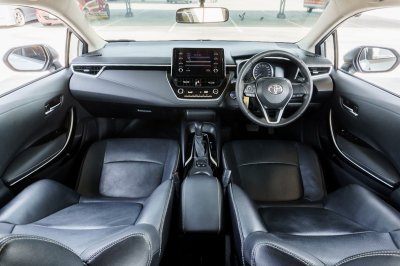 TOYOTA ALTIS 1.8 HV ENTRY AT ปี2019 (9กฒ6712)