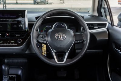 TOYOTA ALTIS 1.8 HV ENTRY AT ปี2019 (9กฒ6712)