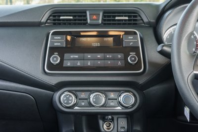 NISSAN ALMERA 1.0 S AT ปี2021 (2ขจ7335)