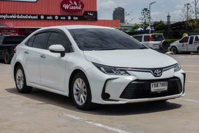 TOYOTA ALTIS 1.6 G AT ปี2021 (1ขส7869)
