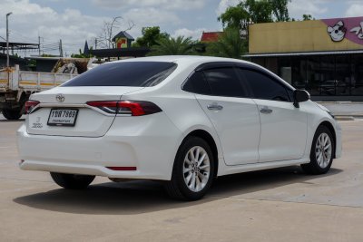 TOYOTA ALTIS 1.6 G AT ปี2021 (1ขส7869)