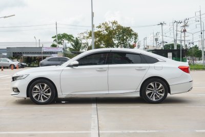 HONDA ACCORD 1.5 EL TURBO ปี2021 (9กณ664)