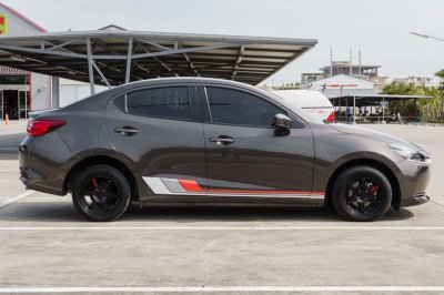 MAZDA 2 1.3 C ปี2022 (กษ5055)