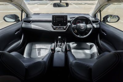 TOYOTA ALTIS 1.6 G AT ปี2021 (1ขส7869)