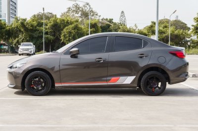 MAZDA 2 1.3 C ปี2022 (กษ5055)