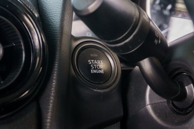 MAZDA 2 1.3 C ปี2022 (กษ5055)