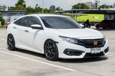 HONDA CIVIC 1.8 EL ปี2018 (7กด7880)