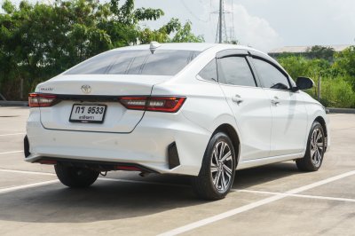 TOYOTA YARIS ATIV 1.2 PREMIUM ปี2024 (กร9533)