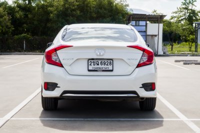 HONDA CIVIC 1.8 EL ปี2021 (2ขฉ6928)