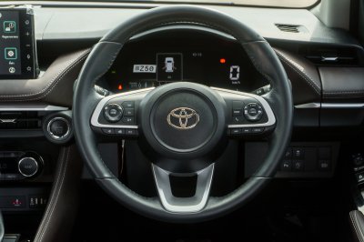 TOYOTA YARIS ATIV 1.2 PREMIUM ปี2024 (กร9533)