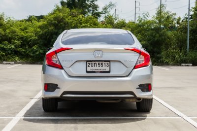 HONDA CIVIC 1.8 E ปี2021 (2ขก5513)
