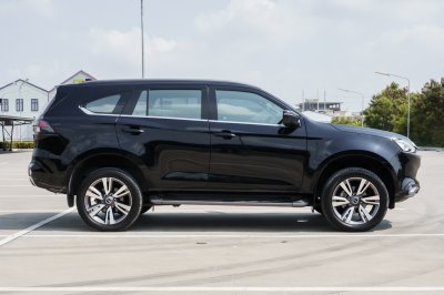 ISUZU MU-X 1.9 ULTIMATE ปี2023 (3ขศ7886)