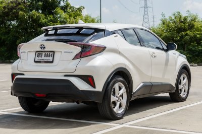 TOYOTA CH-R 1.8 HV HI AT ปี 2018 (ญญ8884)