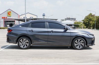 TOYOTA YARIS ATIV 1.2 PREMIUM LUXURY ปี2023 (กษ5961)