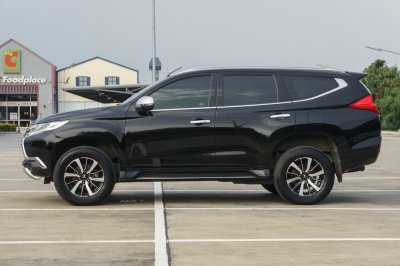 MITSUBISHI PAJERO SPORT 2.4 GT ปี2017 (6กร6429)