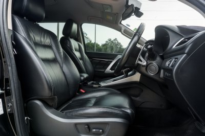 MITSUBISHI PAJERO SPORT 2.4 GT ปี2017 (6กร6429)