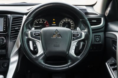 MITSUBISHI PAJERO SPORT 2.4 GT ปี2017 (6กร6429)