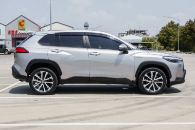 TOYOTA COROLLA CROSS 1.8 HYBRID PREMIUM ปี2021 จด2022 (2ขถ7157)