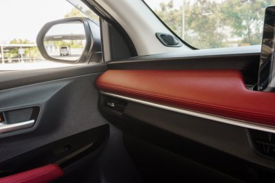 TOYOTA YARIS ATIV 1.2 PREMIUM LUXURY ปี2023 (กษ5961)