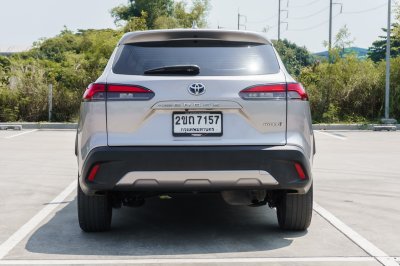 TOYOTA COROLLA CROSS 1.8 HYBRID PREMIUM ปี2021 จด2022 (2ขถ7157)