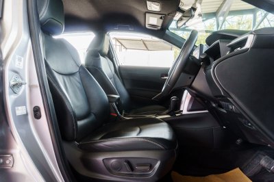 TOYOTA COROLLA CROSS 1.8 HYBRID PREMIUM ปี2021 จด2022 (2ขถ7157)