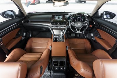 HONDA ACCORD 2.0 E:HEV TECH ปี2022 (3ขท1582)