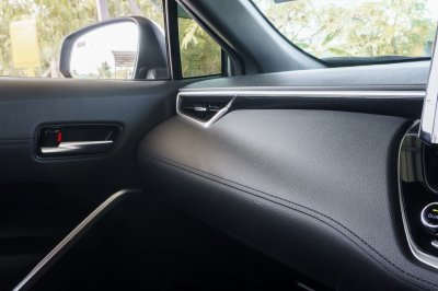 TOYOTA COROLLA CROSS 1.8 HYBRID PREMIUM ปี2021 จด2022 (2ขถ7157)