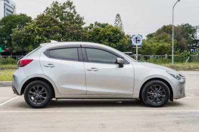 MAZDA 2 1.3 SPORT HIGH CONNECT AT ปี 2019 (9กฆ2228)