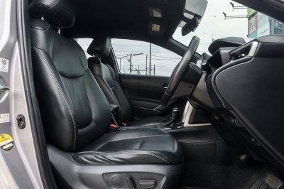 TOYOTA COROLLA CROSS 1.8 HYBRID PREMIUM ปี2022 (3ขท4188)