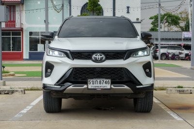 TOYOTA FORTUNER 2.8 LEADER ปี2023 จด2024 (5ขก8746)