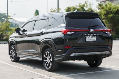 TOYOTA VELOZ 1.5 PREMIUM ปี2022 จด2023 (3ขส8715)