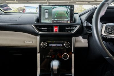 TOYOTA VELOZ 1.5 PREMIUM ปี2022 จด2023 (3ขส8715)