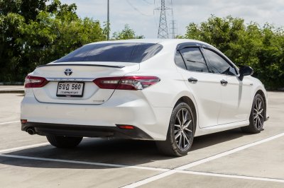 TOYOTA CAMRY 2.5 HEV PREMIUM AT ปี2023 จด2024 (5ขฎ560)