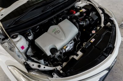 TOYOTA VIOS 1.5 J AT ปี 2017 (6กญ3250)