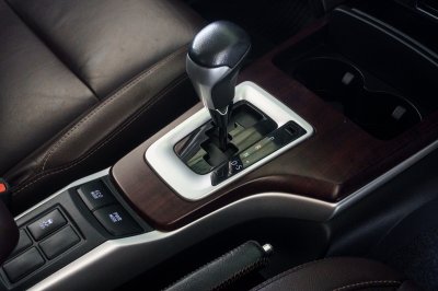 TOYOTA FORTUNER 2.4 V ปี2020 จด2021 (9กน7391)